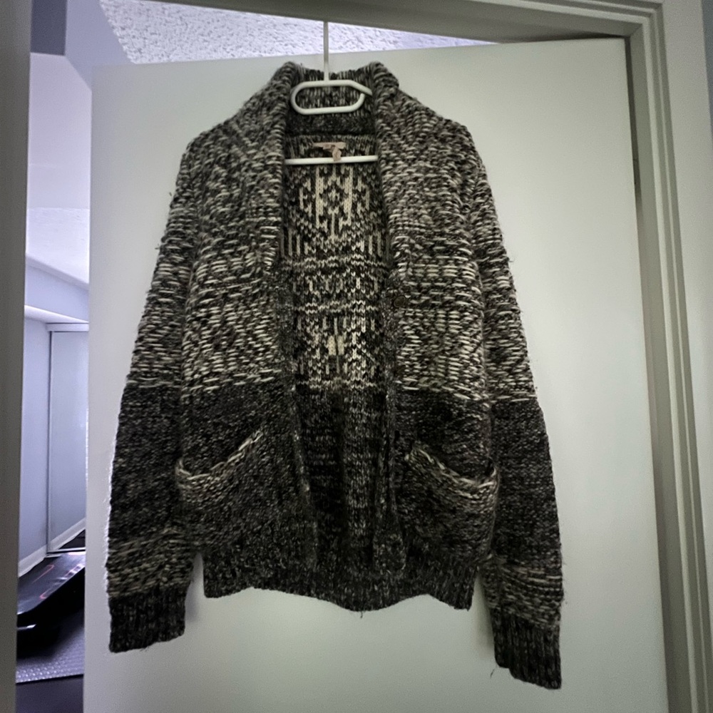 Wilfred Black and Gray Chunky Knit Cardigan